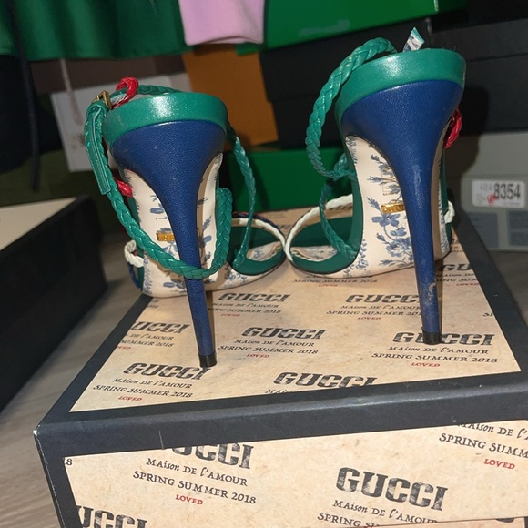 Women Gucci Open Toe Sandal - Picture 3 of 4